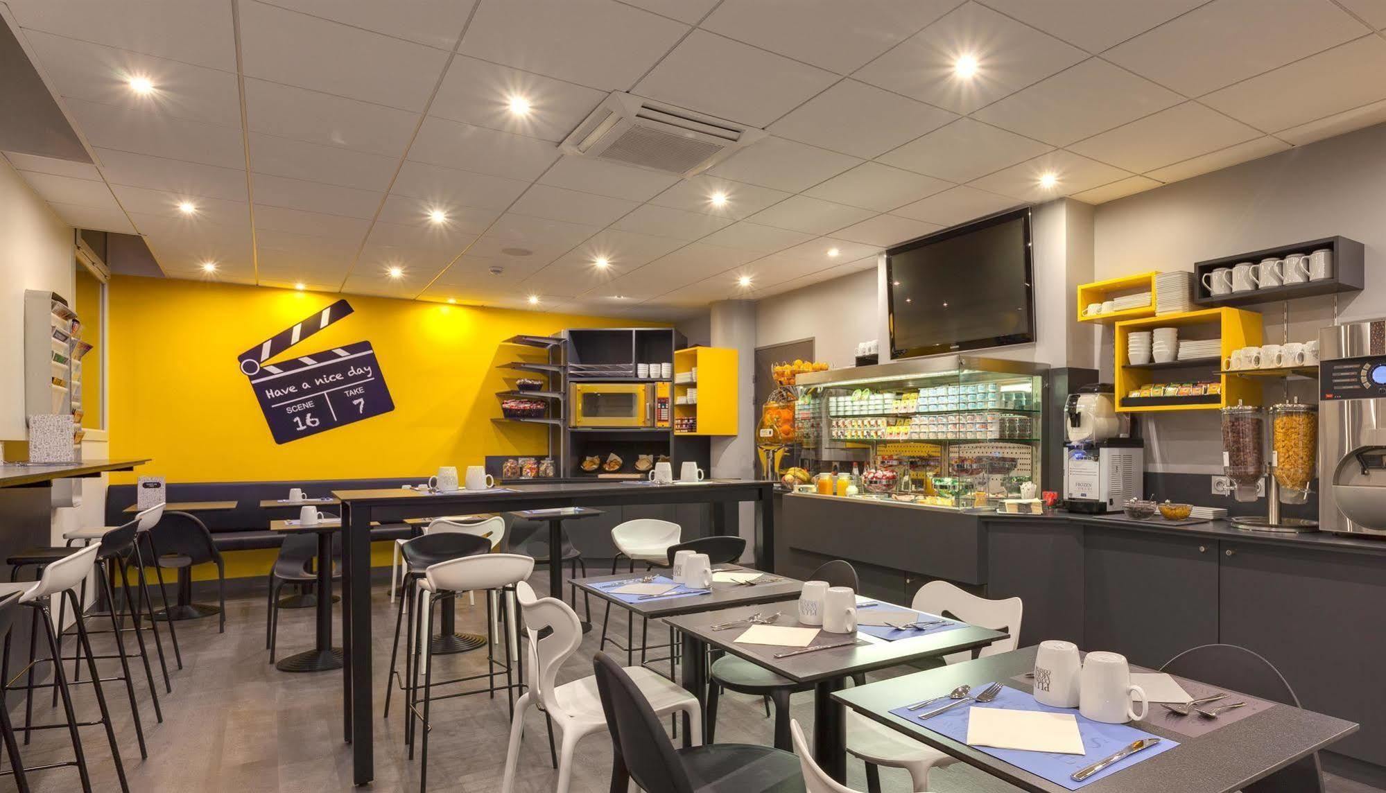 Hotel Kyriad Rennes Centre Gare Kültér fotó