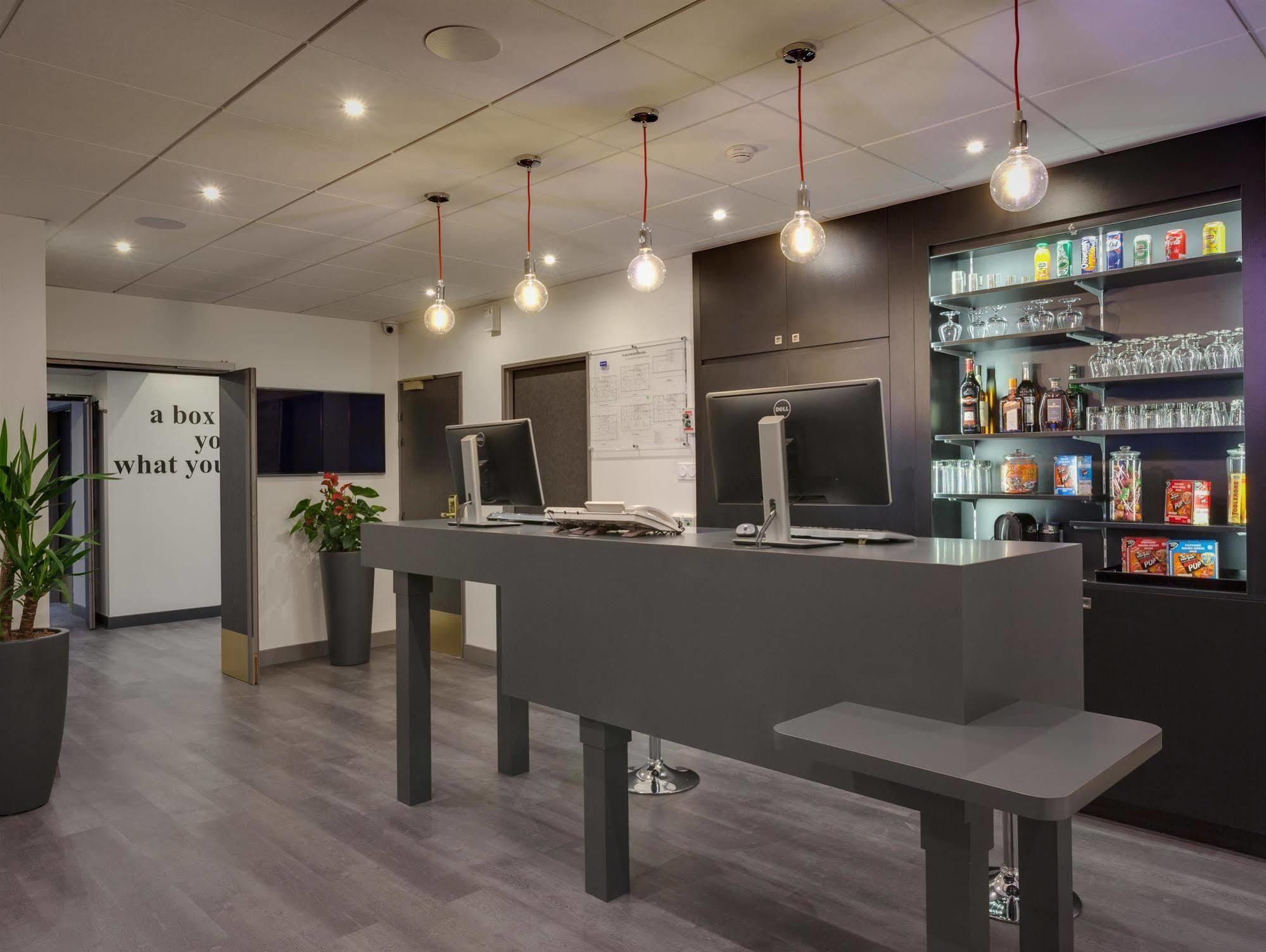 Hotel Kyriad Rennes Centre Gare Kültér fotó